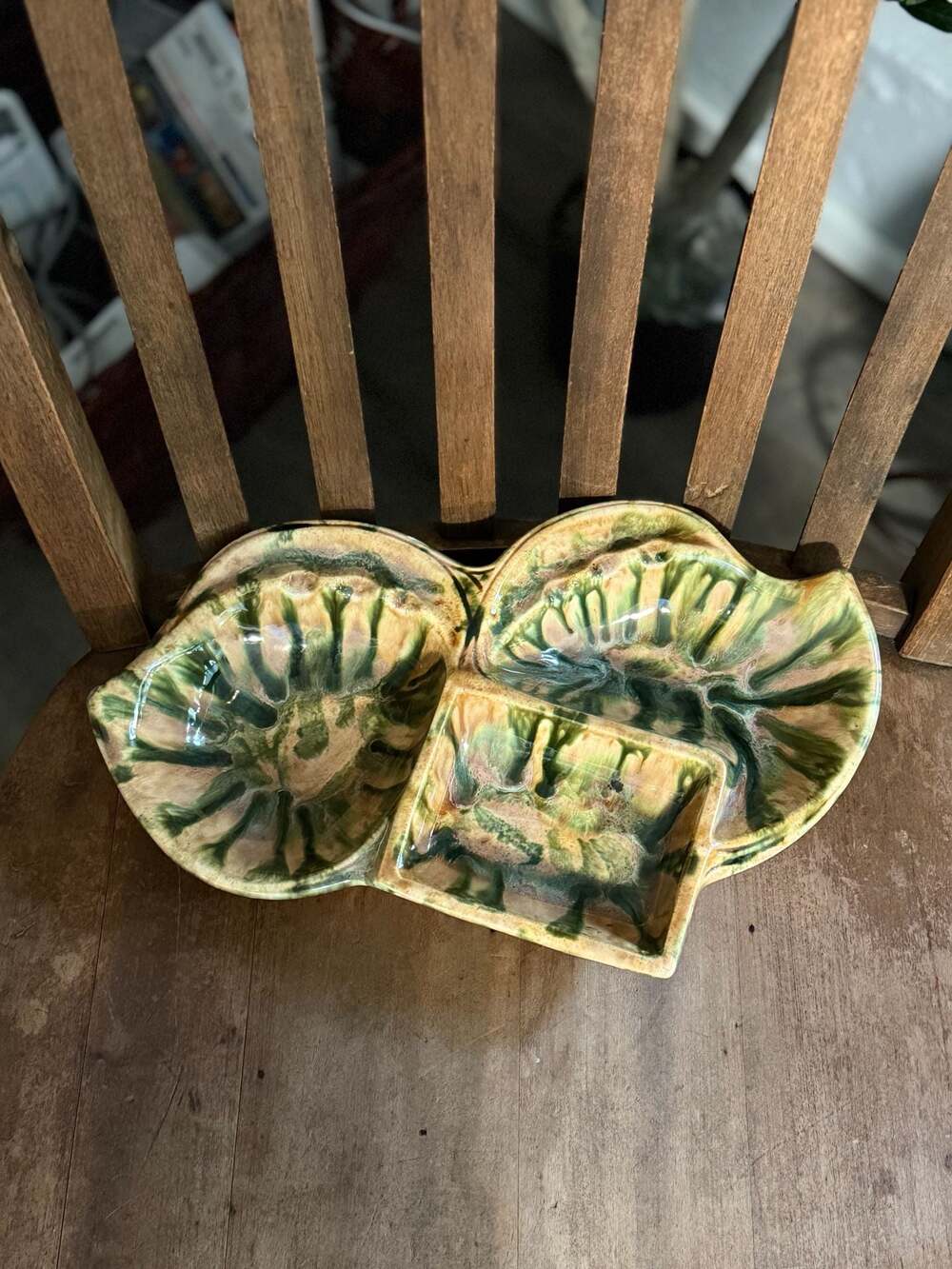 Vintage Gilner USA H46 Ceramic Leaf Shaped Divided Serving Dish Green Drip Glaze